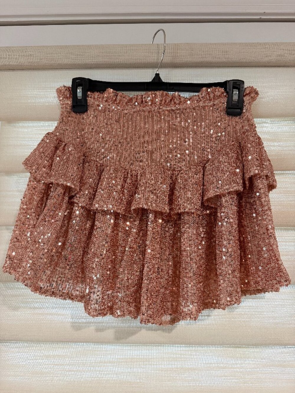 rose gold sequin tiered skort (size M)